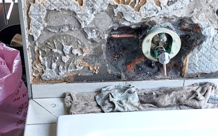 burst water main repair